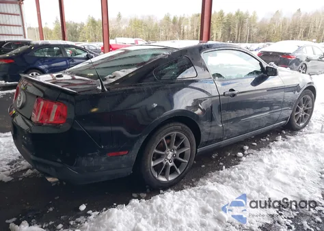 2011 Ford Mustang V6 Premium z USA, uszkodzony, nr VIN 1ZVBP8AM8B5152230